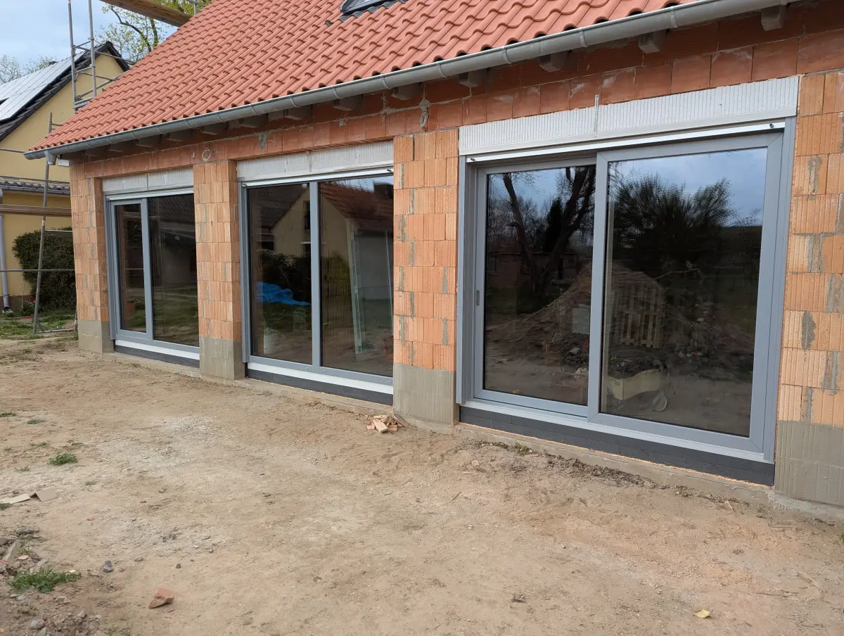 Montage von Fertigbauteilen